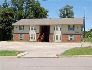 Parkway Place apartment in Clarksville, TN